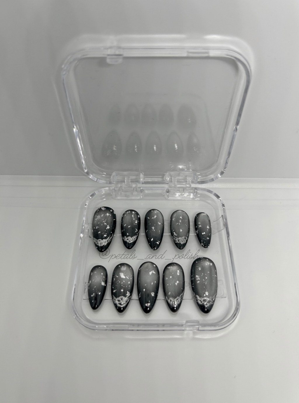 Silver Chrome Cat Eye Nails