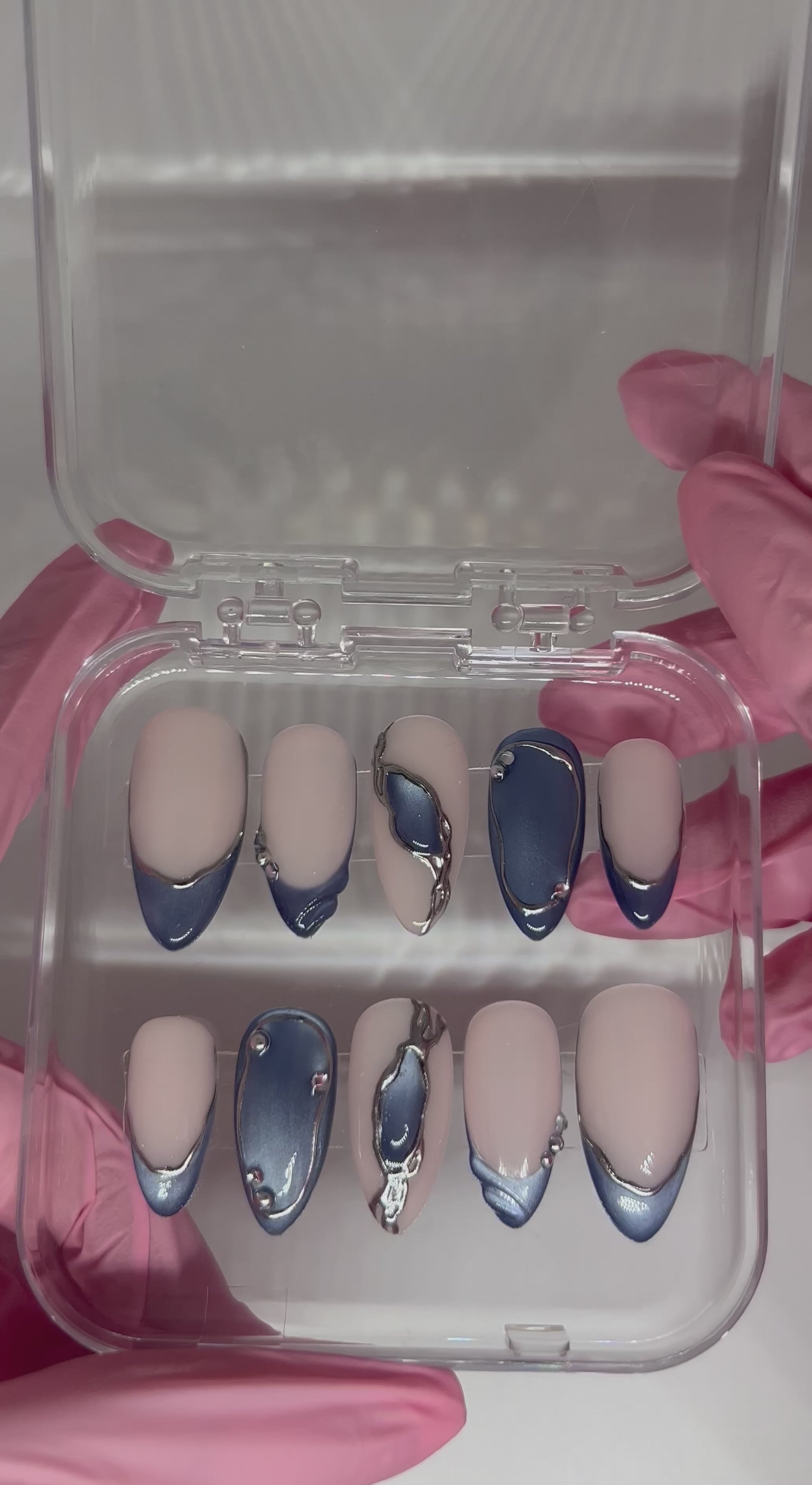 Blue Cat Eye Nails